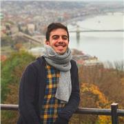 Profesor titulado en Humanidades, con master en educación digital se ofrece a dar clases particulares, secundaria y bachillerato.